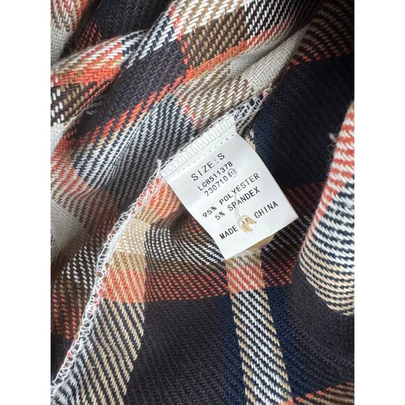 Plaid Flannel Fall Button Up size Small - Picture 4 of 4